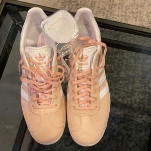 Adidas Gazelle classic sneakers US size 9.5